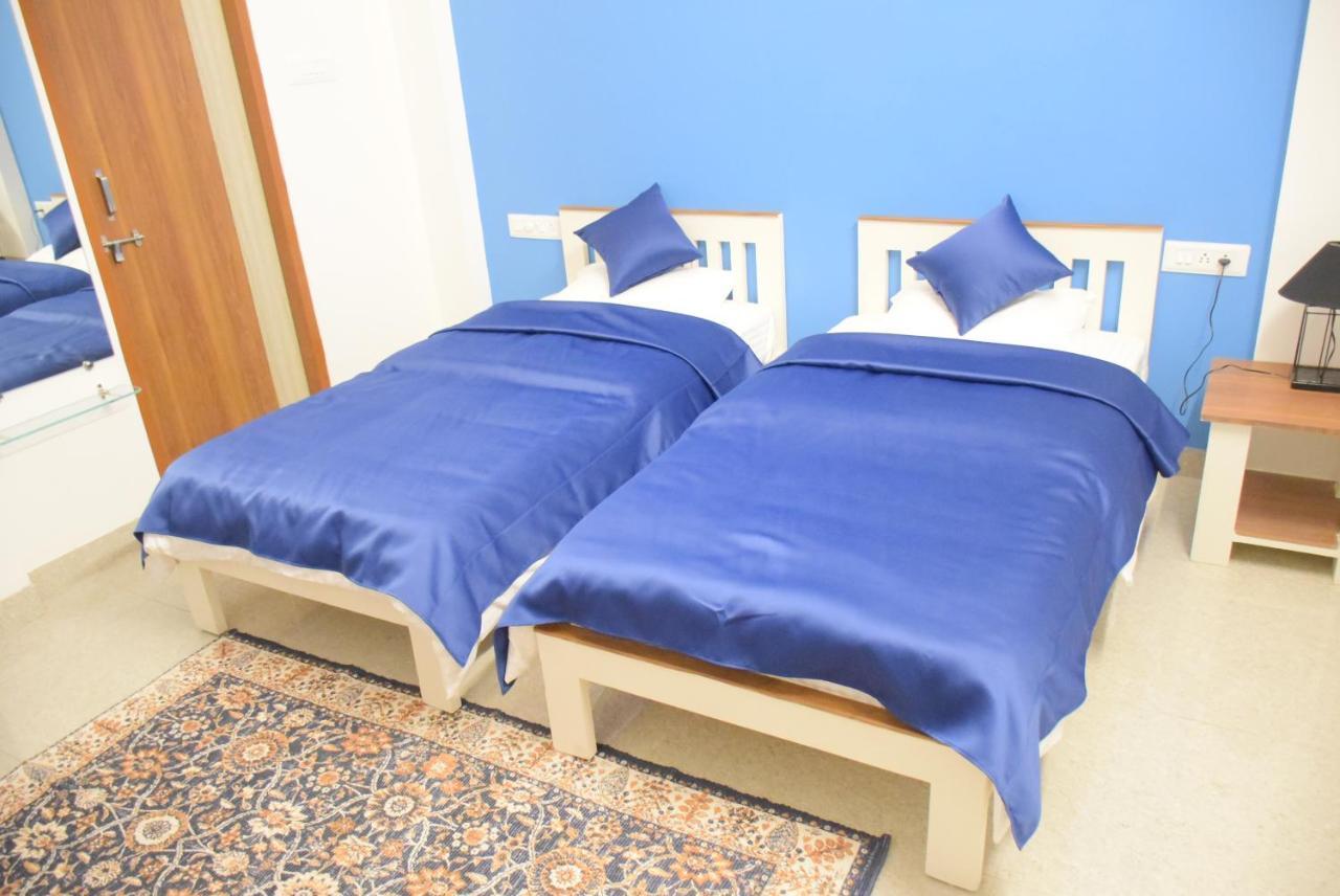 Bed and breakfast The Autumn Leaves Bhopal Extérieur photo