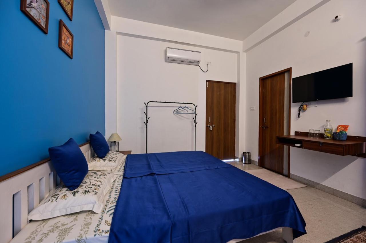 Bed and breakfast The Autumn Leaves Bhopal Extérieur photo